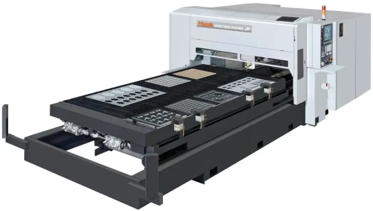 Une nouvelle machine de découpe laser STX MARK III aux journées portes ouvertes MAZAK