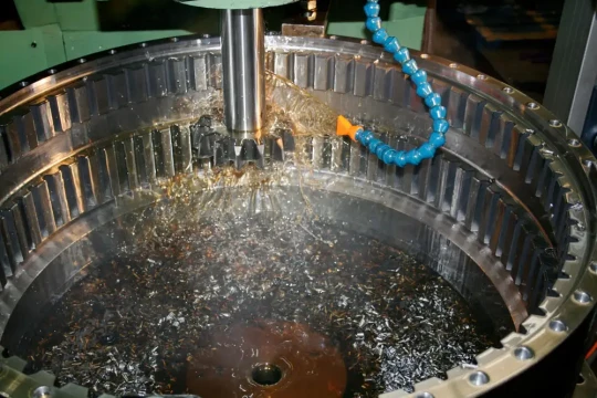 Accélération de la production d'engrenages d'éoliennes grâce à la mise à niveau d'une machine à tailler les engrenages à