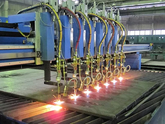 VOORTMAN acquiert BACH, constructeur de machines d\'oxycoupage et découpe plasma 