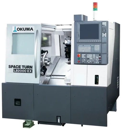 CODEM exposera un centre d'usinage vertical Genos M460 et un tour horizontal LB2000 sur son stand à Micronora