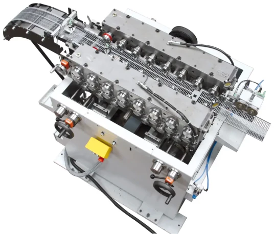 Une ligne de poinçonnage profilage de coil sur le stand DIMECO à Euroblech