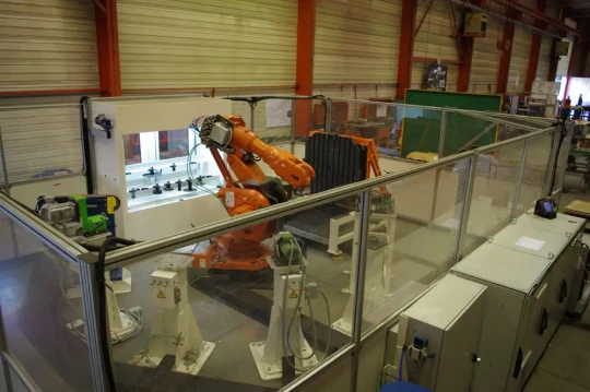 Une cellule de parachèvement robotisée pour optimiser la performance en fonderie et forge