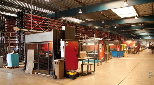 FMS tôlerie avec magasin à tôles AMADA