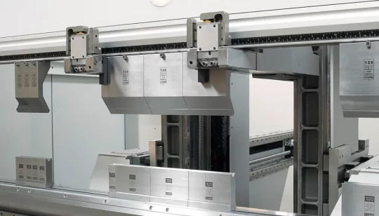 Changement automatique outil presse plieuse LVD