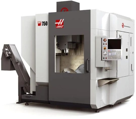 Un centre d’usinage à broche verticale 5 axes chez HAAS à Micronora