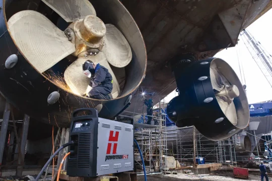 Source plasma de forte puissance et pompe découpe jet d'eau