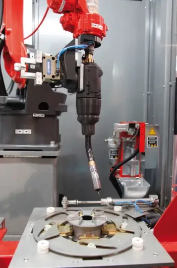 Un robot pour le soudage à l'arc : TM de Panasonic