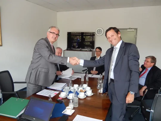 COdeM, distributeur des machines OKUMA intègre le groupe CELADA