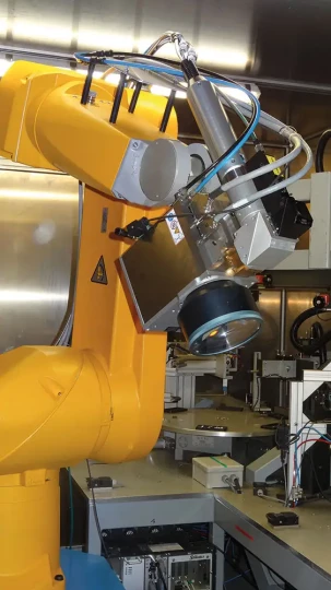 Une cellule de soudure laser avec une source fibre ROFIN