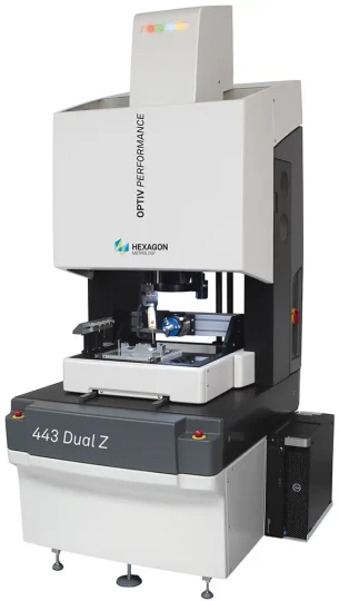 Une machine à mesure multicapteur avec double axe Z : Optiv Performance 443