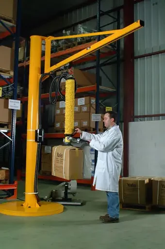 Le nouveau système de préhension par le vide RLift distribué par YALE LEVAGE permet la manipulation répétitive de charges telles que sacs, cartons, fûts, bidons, tôles, ? au moyen d'un tube de levage