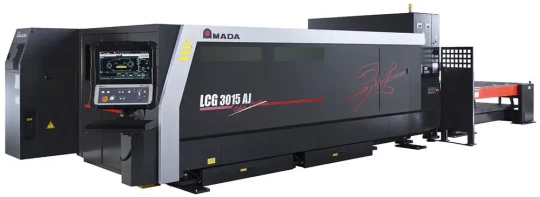 Une machine laser fibre 4 kW exposée par AMADA