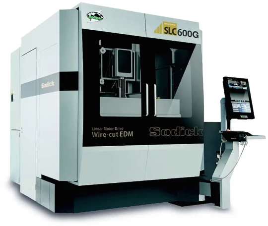 Machine d'électroérosion à moteurs linéaires SODICK