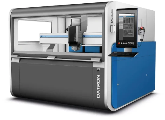 Usinage de grandes surfaces d’aluminium et matériaux high-tech DATRON MLCube