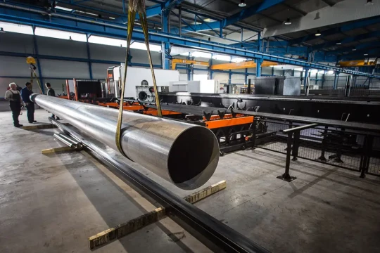 Laseris investit dans deux machines de découpe laser pour longs tubes