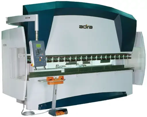 Spécial INDUSTRIE 2004 : les nouvelles presse plieuses et cisailles ADIRA seront sur le stand