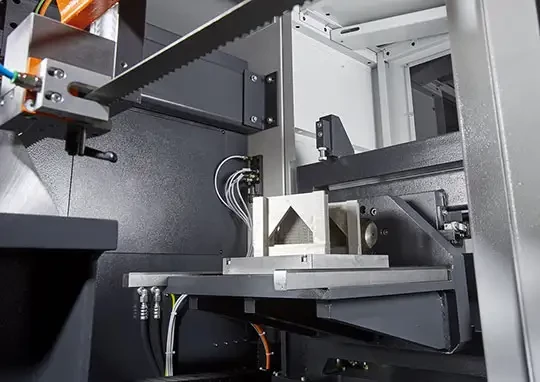 Scie à ruban automatique pour la fabrication additive