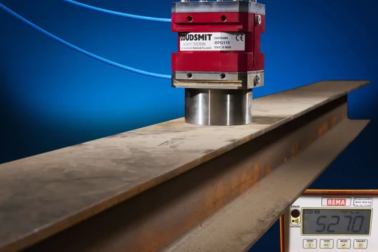 Ventouse pneumo-magnétique de levage pour charges lourdes