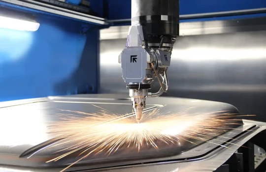 Découpe et soudage laser 3D de pièces embouties ou planes
