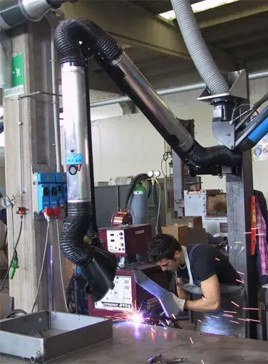 Spécial INDUSTRIE 2004 : FILCAR montrera son bras articulé pour l'aspiration des fumées et des vapeurs