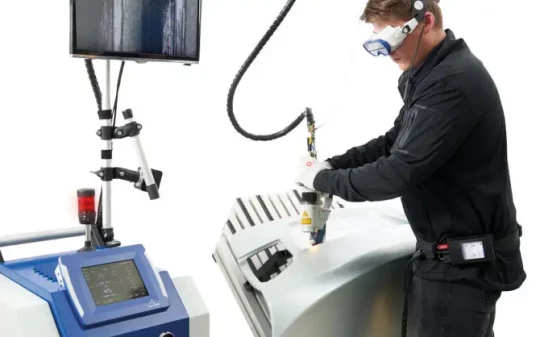 Un pistolet de soudage laser qui permet une grande souplesse de position
