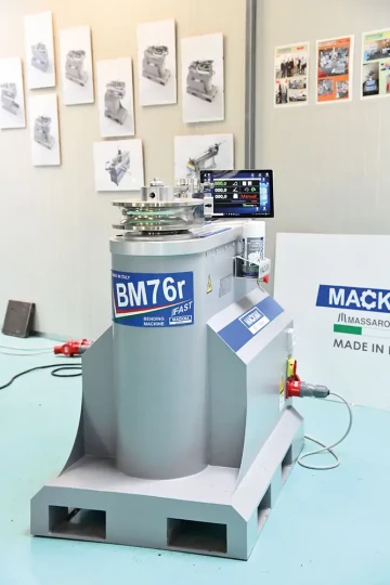 Cintreuse de tube pour tous types de métaux avec le wifi