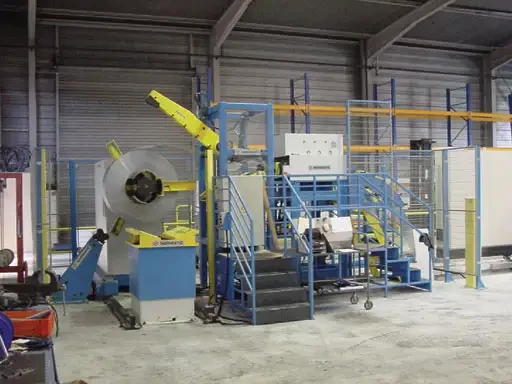 Spécial INDUSTRIE 2004 : sur le stand NORMATIC, sera exposée une ligne de déroulage