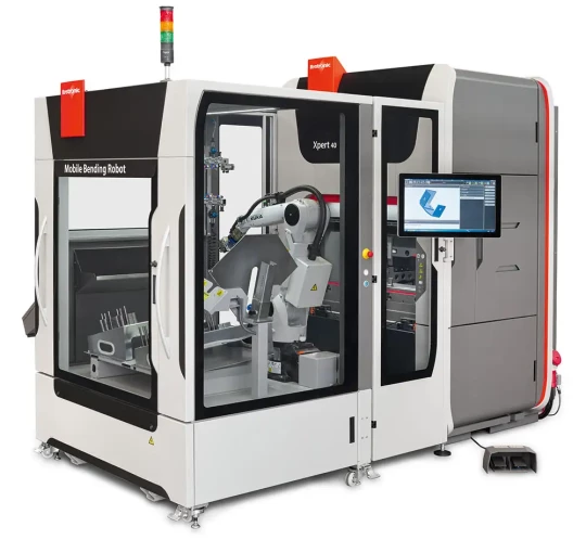 Presse plieuse ultra-compacte Xpert40 et sa cellule mobile de pliage Mobile Bending Cell