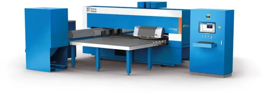 Combinaison d’une poinçonneuse et d’une machine de découpe laser fibre
