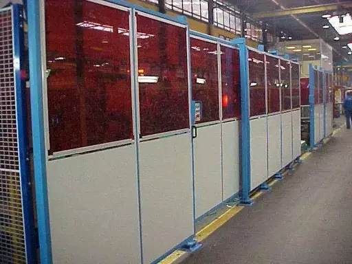Protection des opérateurs ... SANA distribue des enceintes panoramiques !