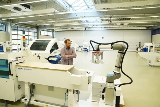 Cobot avec capacité de charge utile plus importante qui accroît ses possibilités d’applications