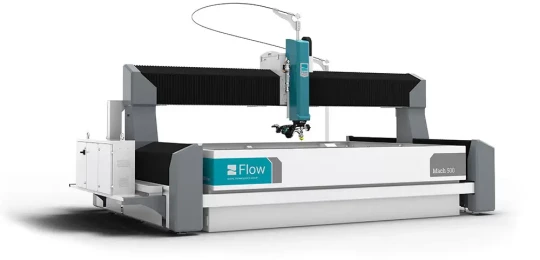 Machine de découpe jet d'eau avec correction de dépouille et découpe 3D