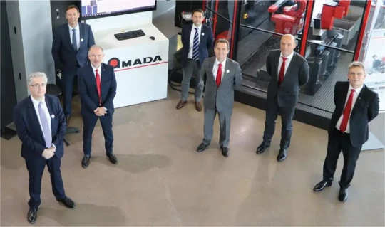 Les lubrifiants TotalEnergies utilisés en première monte à l'usine AMADA