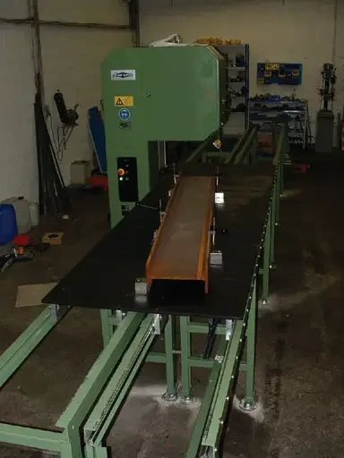 Une petite entreprise de charpentes métalliques solutionne son problème de découpe de jarrets grâce à ALPHA SCIAGE
