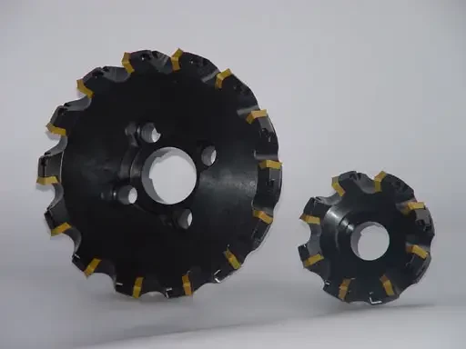 Les têtes porte-lames ALESA type SD12 reçoivent un nombre de dents plus élevé
