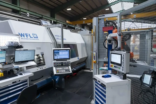 tour fraiseur wfl avec robot chez plasser theurer