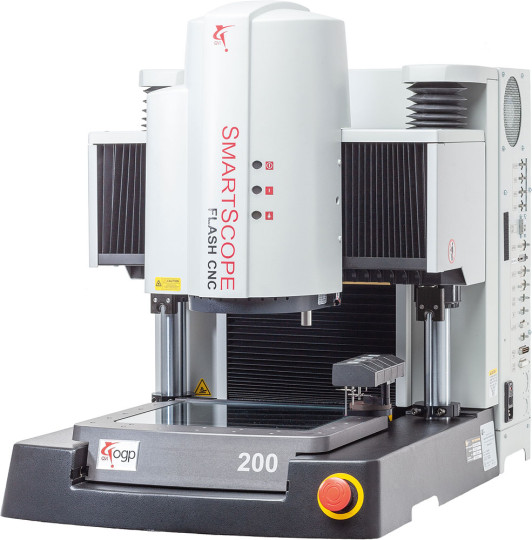 Mesure tridimensionnelle combinant optique et palpage