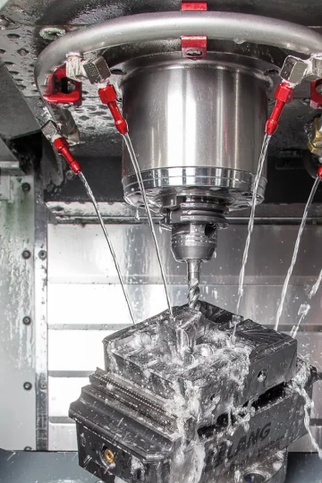 On lubrifie grâce à une huile entière ou un lubrifiant hydrosoluble