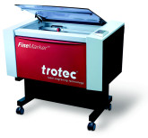 Spécial MACHINE OUTIL 2006 : TROTEC est le seul au monde à proposer une solution hybride intégrant 2 technologies laser NdYAG et CO2 réunie en une seule machine