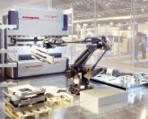 Spécial TRANSFOMETAL 2002 : ROBOformER, une cellule de pliage haute flexibilité sur le stand SALVAGNINI