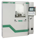 Spécial MICRONORA 2006 : une nouvelle rectifieuse cylindrique à commande numérique RC250CNC chez LIPEMEC