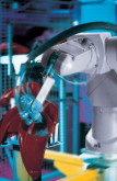 2 cellules de simulation de peinture intégrant des robots STÄUBLI seront en démonstration permanente sur le salon SITS 2003