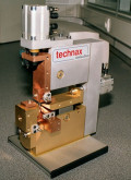 Spécial MOTEK 2003 : des exemples de machines d'assemblage par soudage, soudo-brasage, soudage laser ou encore soudage par induction sur le stand TECHNAX INDUSTRIE