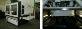 Spécial TOLEXPO 2009 : sur le stand MTI, une machine TIMESAVERS d'ébavurage de largeur 1350 mm, équipée de 8 brosses mul