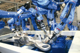 YASKAWA présente une cellule de soudage robotisé utilisant la technologie multi-robots sur Industrie 2012